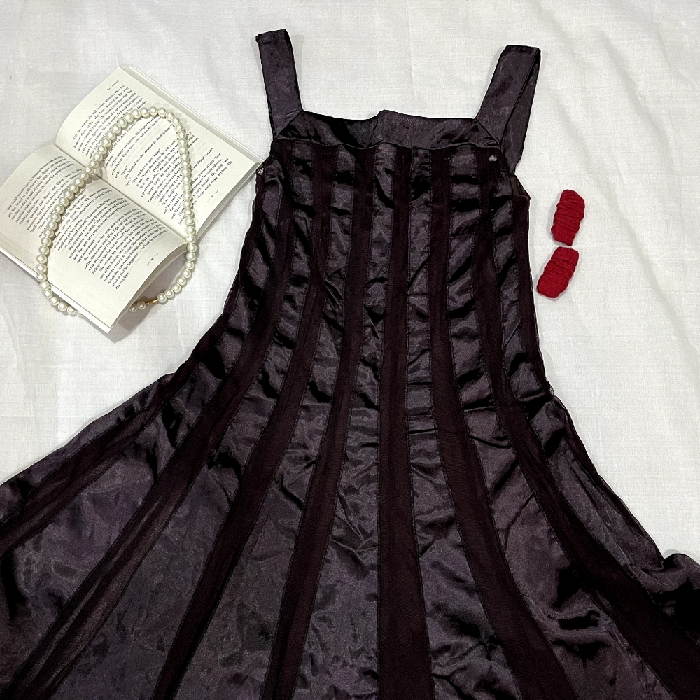 Midi dress - Picture 2 of 9